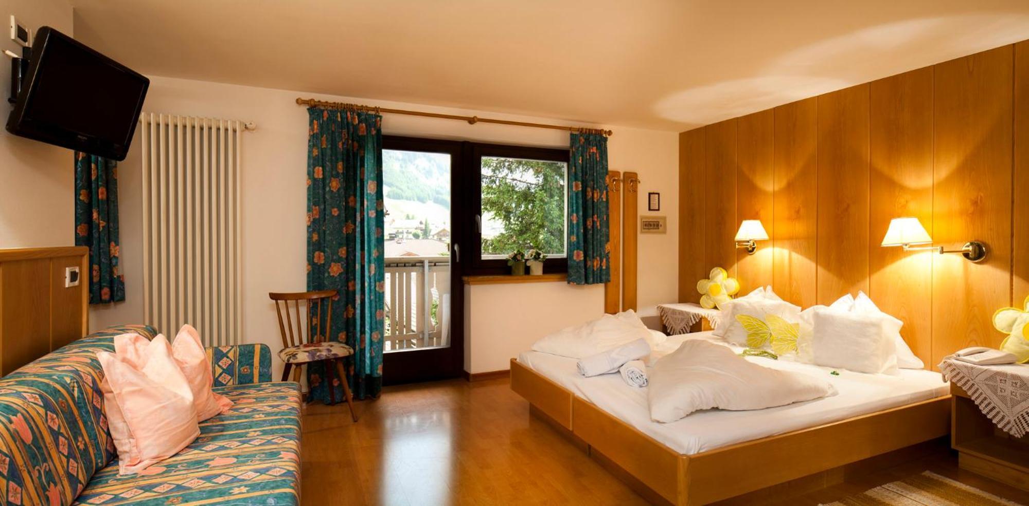 Mountain Hotel Mezdi โคลฟอสโก ภายนอก รูปภาพ