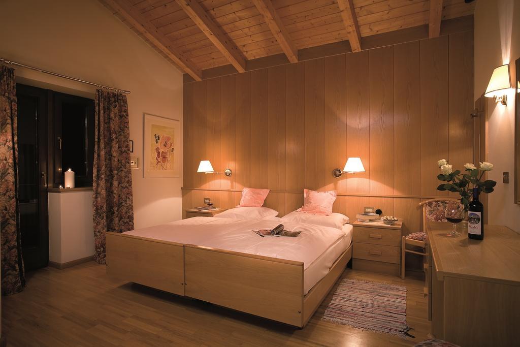 Mountain Hotel Mezdi โคลฟอสโก ภายนอก รูปภาพ