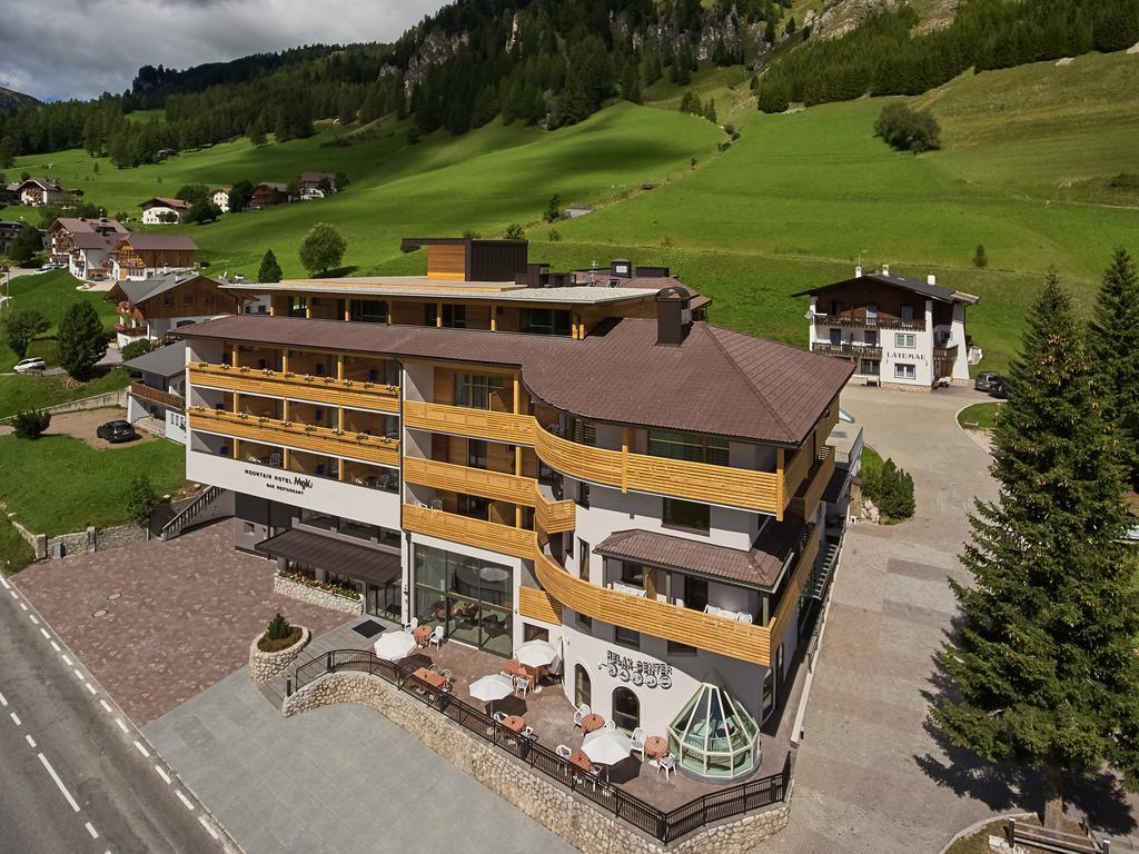 Mountain Hotel Mezdi โคลฟอสโก ภายนอก รูปภาพ