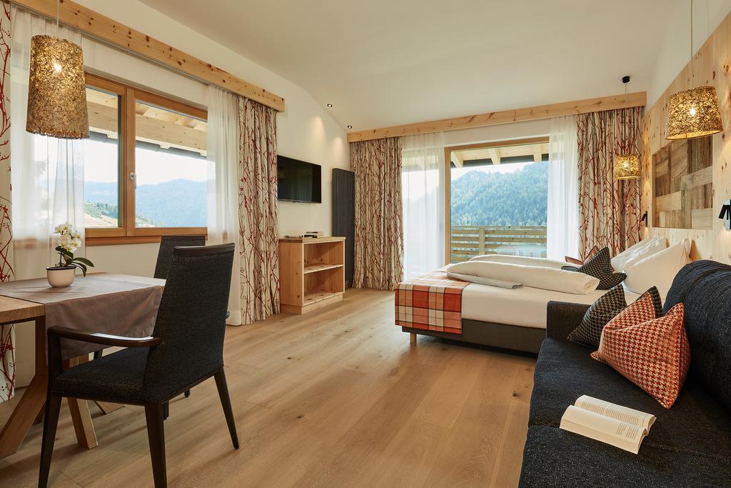 Mountain Hotel Mezdi โคลฟอสโก ภายนอก รูปภาพ