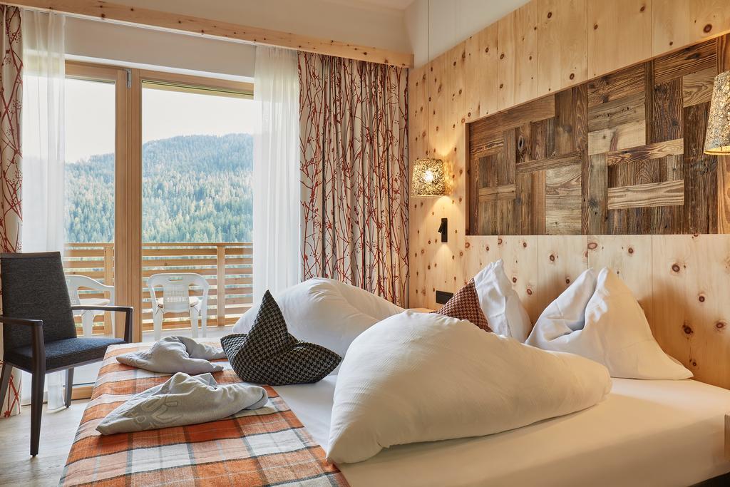 Mountain Hotel Mezdi โคลฟอสโก ภายนอก รูปภาพ