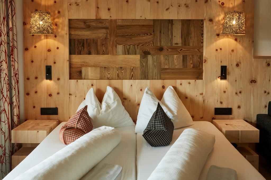 Mountain Hotel Mezdi โคลฟอสโก ภายนอก รูปภาพ