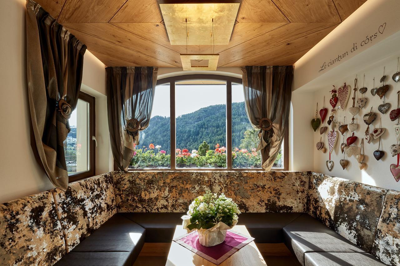 Mountain Hotel Mezdi โคลฟอสโก ภายนอก รูปภาพ